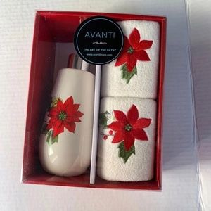 Avanti Christmas Poinsettia Flowers 3-pc Bath Box